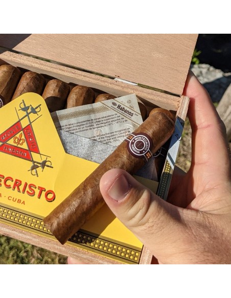 سیگار برگ مونته کریستو پتیت ادموندو Montecristo Petit Edmundo